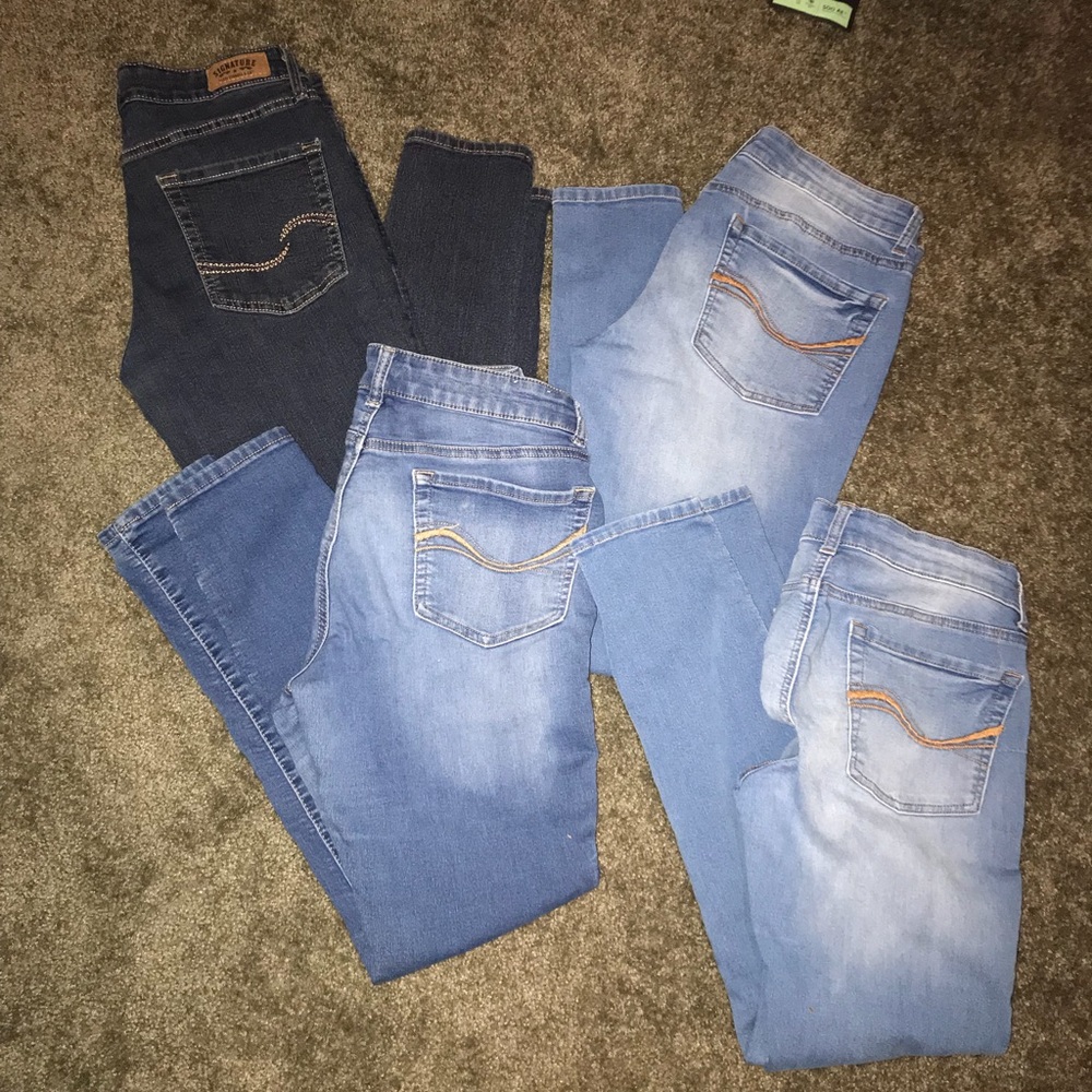 Bundle of 4 skinny jeans
